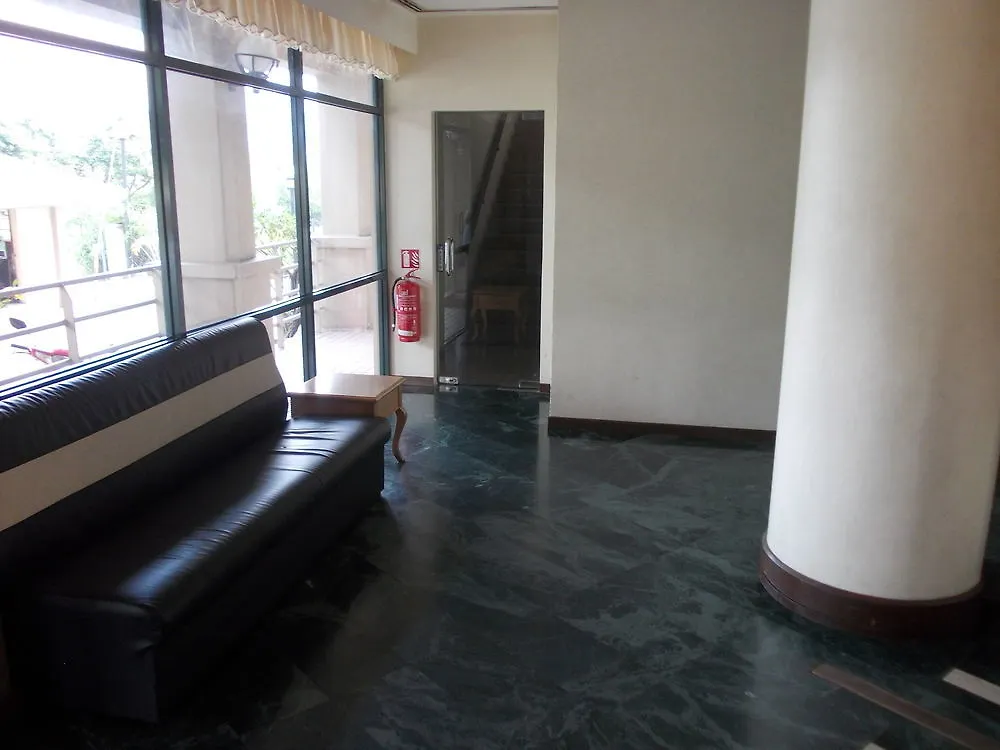 Hotel Sri Sutra - Bandar Sri Damansara Sungai Buloh 2*,